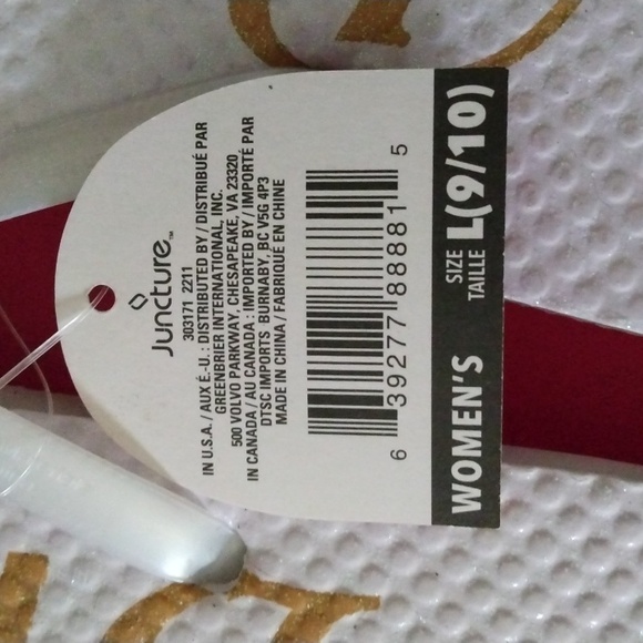 NEW BRIDE THONG SANDALS WITH BACHELORETTE SIGN. SZ L(9-10) - Picture 3 of 8